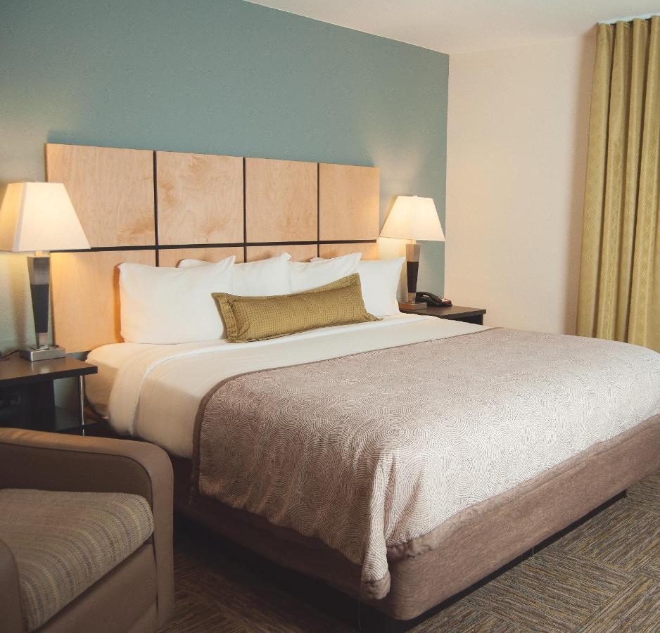 Candlewood Collins By Ihg Fort Collins