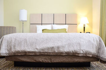 Candlewood Collins By Ihg Hotel 3*