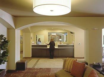 Candlewood Collins By Ihg Hotel Fort Collins